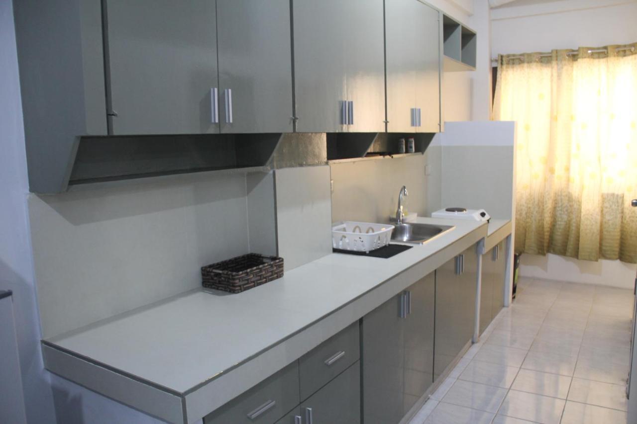 Pangsapuri studio 37 m² dengan 1 bilik mandi peribadi di Makati Manila Luaran gambar