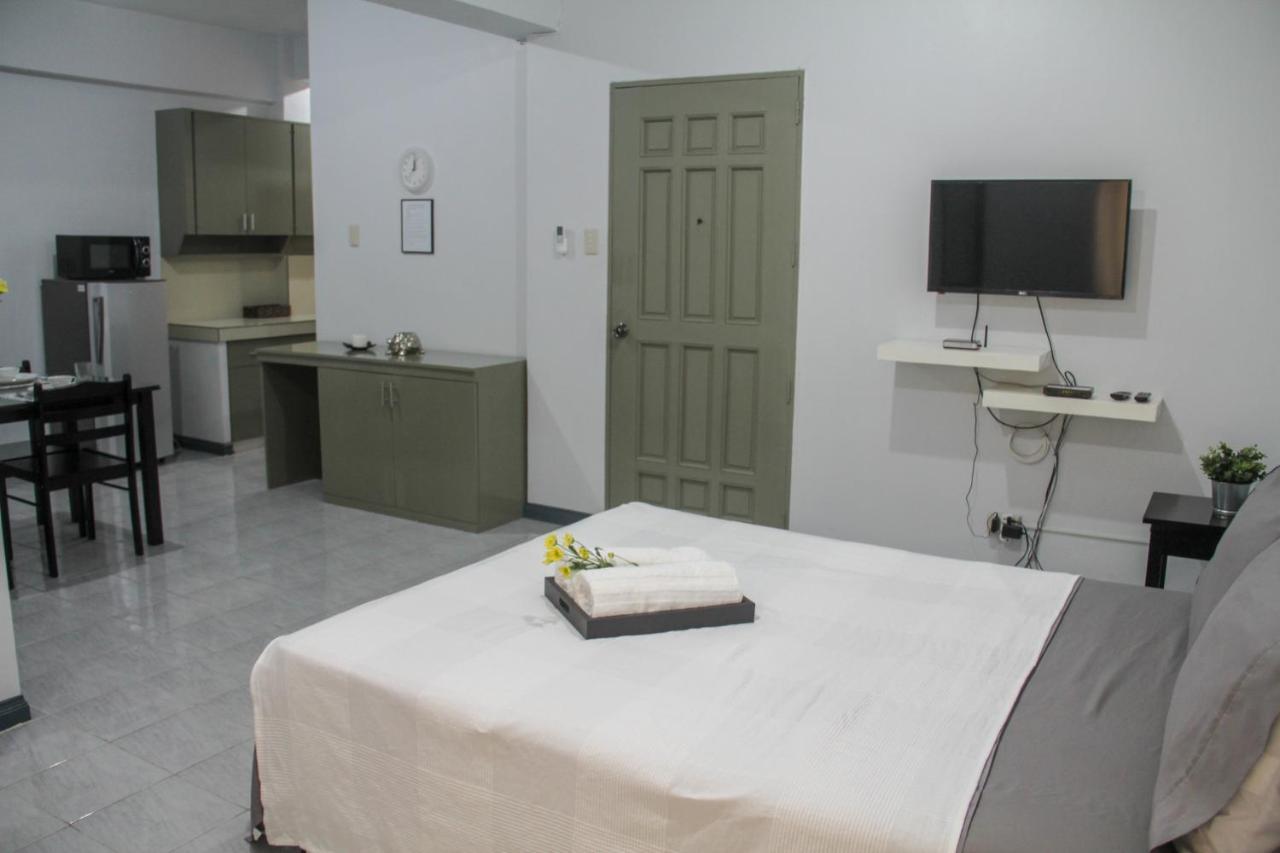 Pangsapuri studio 37 m² dengan 1 bilik mandi peribadi di Makati Manila Luaran gambar