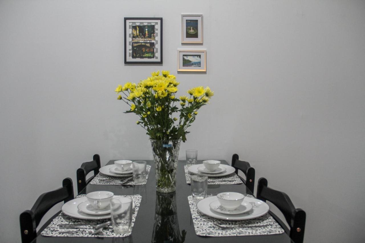 Pangsapuri studio 37 m² dengan 1 bilik mandi peribadi di Makati Manila Luaran gambar