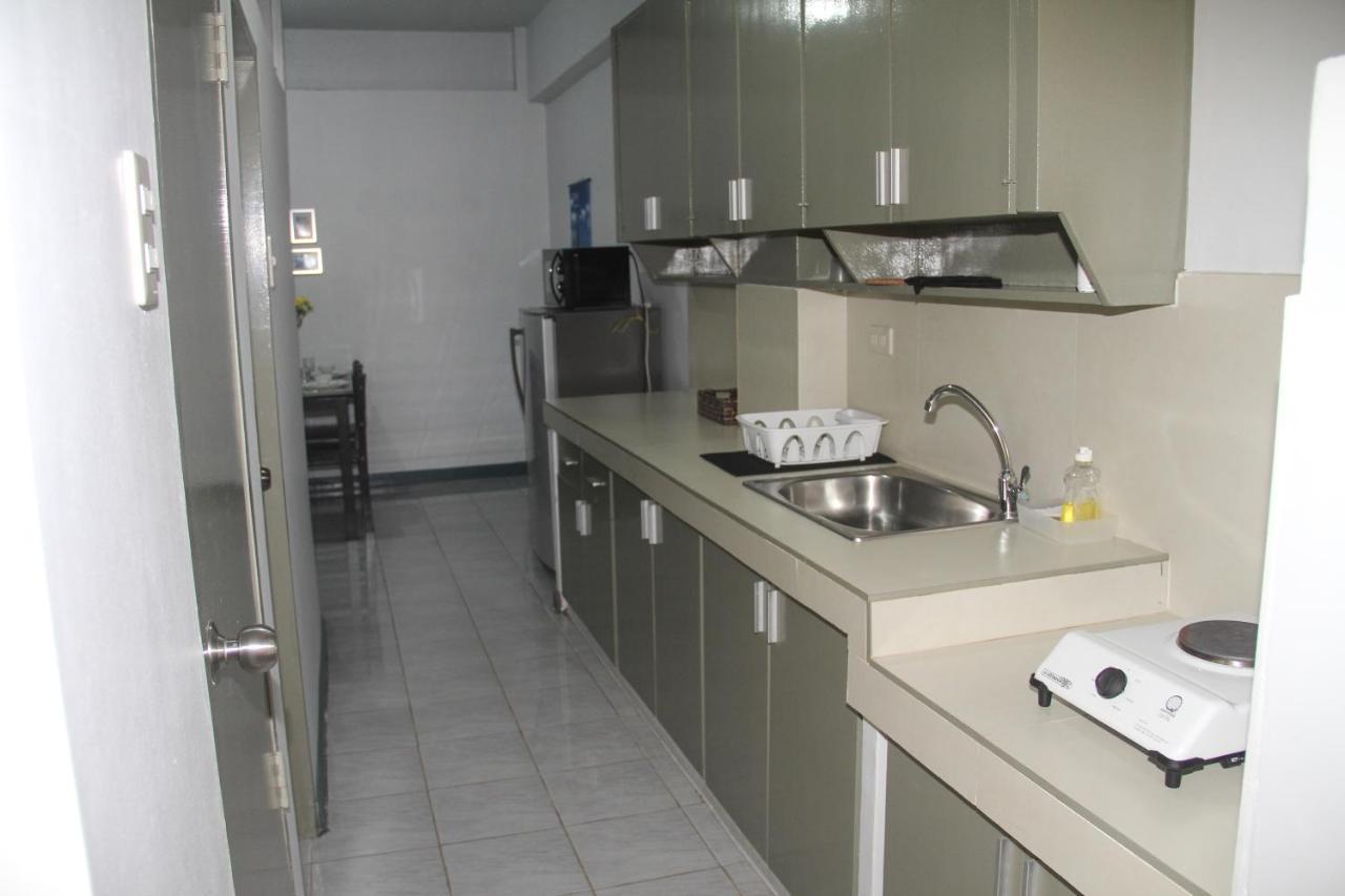 Pangsapuri studio 37 m² dengan 1 bilik mandi peribadi di Makati Manila Luaran gambar