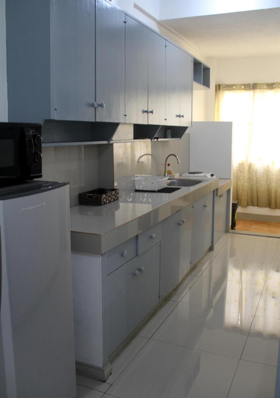 Pangsapuri studio 37 m² dengan 1 bilik mandi peribadi di Makati Manila Luaran gambar