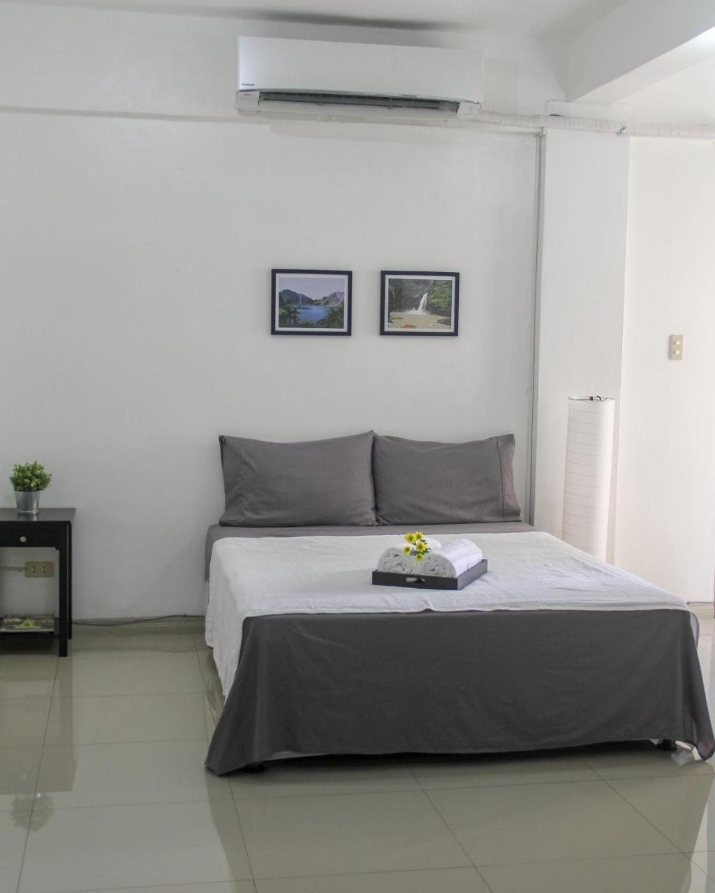 Pangsapuri studio 37 m² dengan 1 bilik mandi peribadi di Makati Manila Luaran gambar