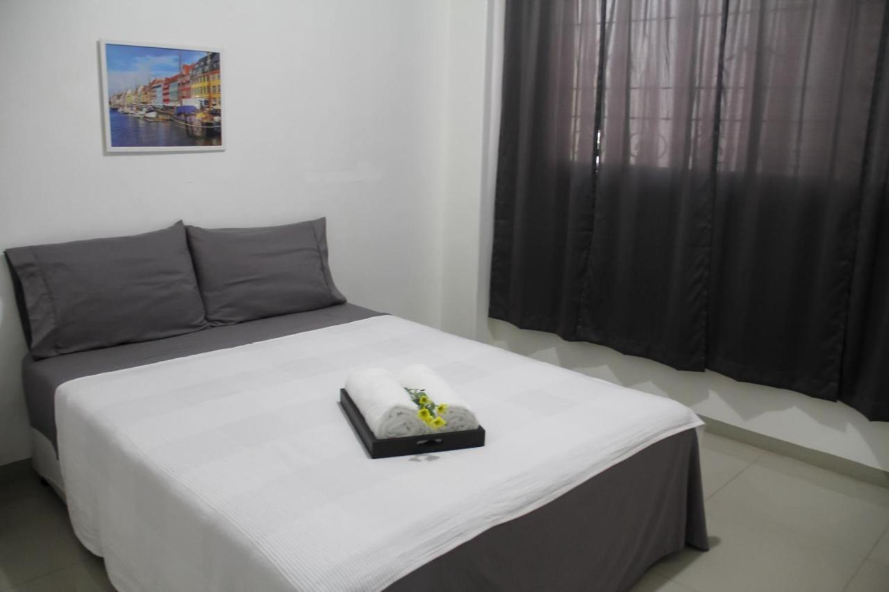 Pangsapuri studio 37 m² dengan 1 bilik mandi peribadi di Makati Manila Luaran gambar