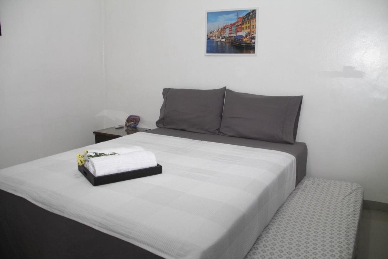Pangsapuri studio 37 m² dengan 1 bilik mandi peribadi di Makati Manila Luaran gambar