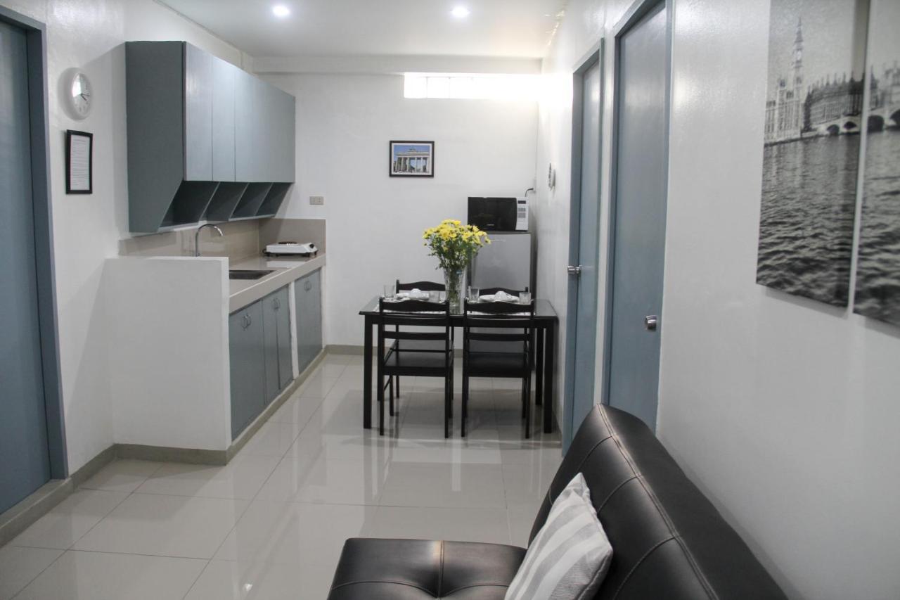 Pangsapuri studio 37 m² dengan 1 bilik mandi peribadi di Makati Manila Luaran gambar