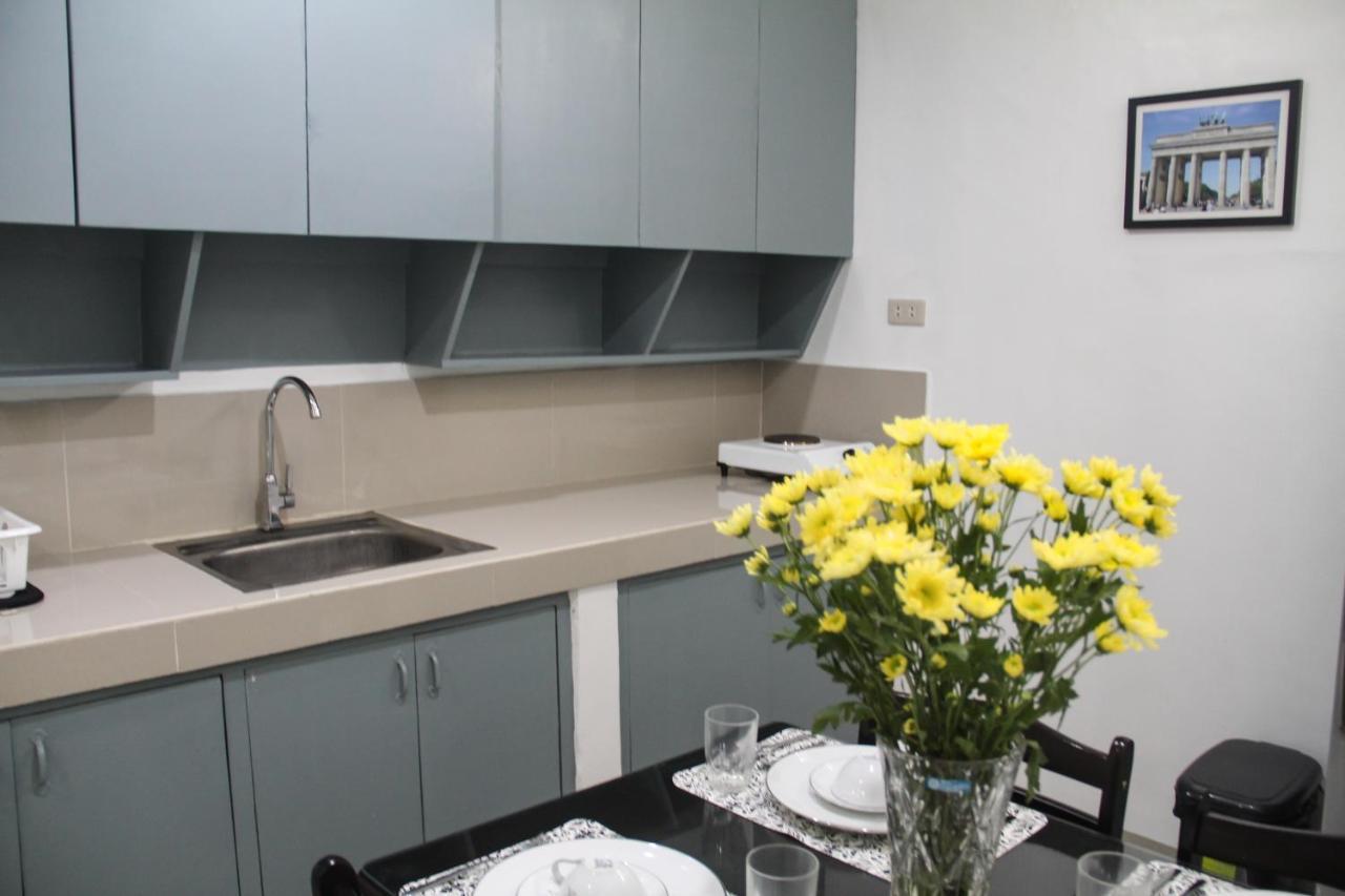 Pangsapuri studio 37 m² dengan 1 bilik mandi peribadi di Makati Manila Luaran gambar
