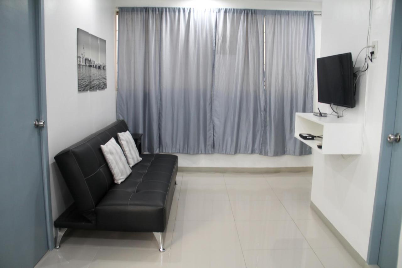 Pangsapuri studio 37 m² dengan 1 bilik mandi peribadi di Makati Manila Luaran gambar